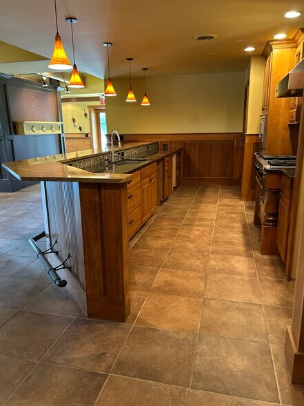 More Photos Of 4946 Main St, Onekama General Retail For Sale