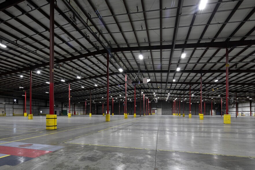 More Photos Of 108 Summer Ct, Georgetown Warehouse For Lease