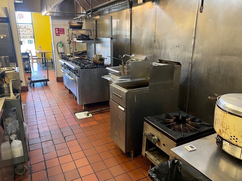 More Photos Of 1757 W Carson St, Torrance Storefront For Lease