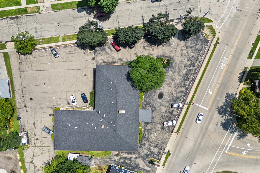 More Photos Of 240 E Fond du Lac St, Ripon Hotel For Sale