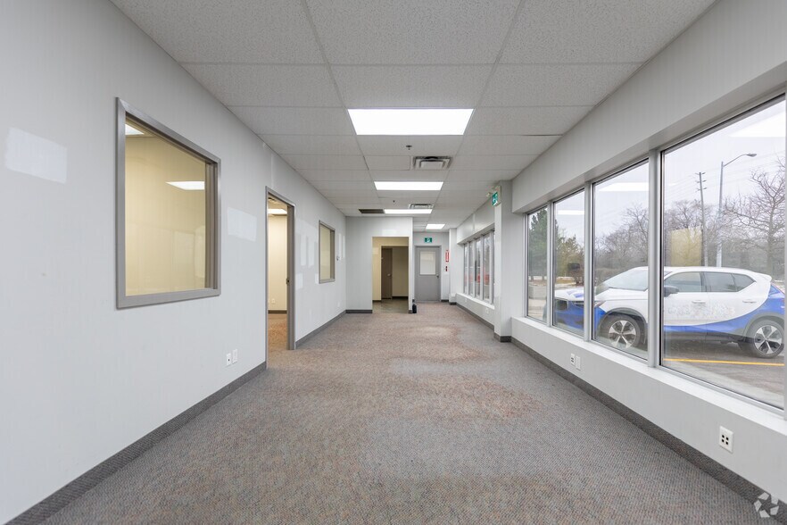 More Photos Of 8705 Torbram Rd, Brampton Warehouse For Lease