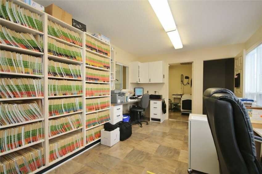 More Photos Of 1399 Ellsworth Lane, Ottawa Office For Lease