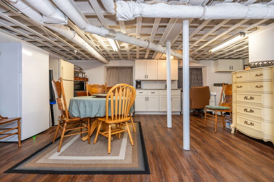 More Photos Of 4270 S Main St, Acworth Office For Sale