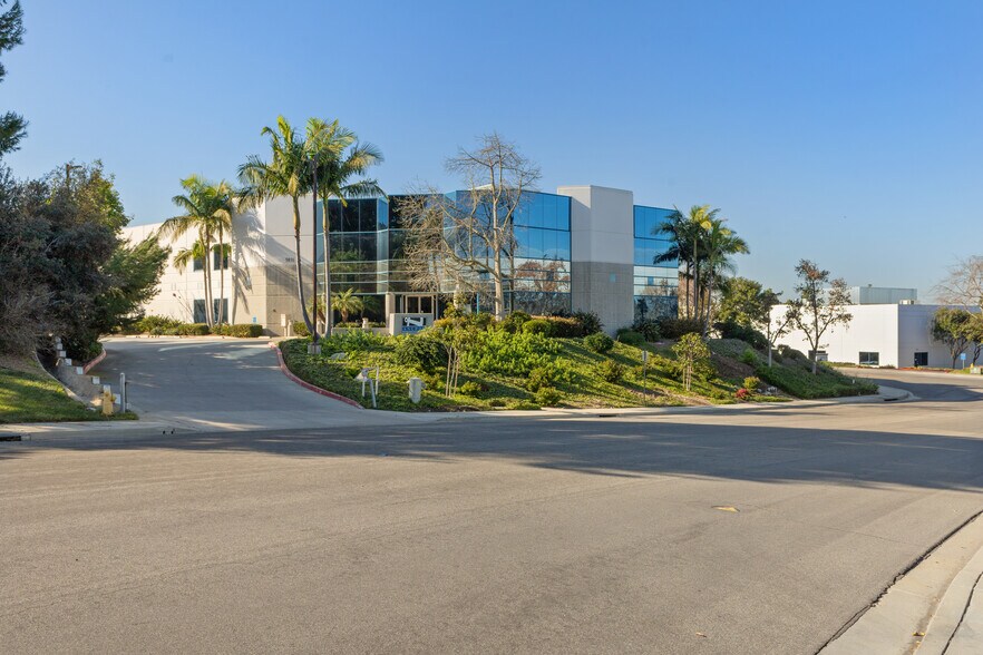 More Photos Of 5931 Darwin Ct, Carlsbad Warehouse For Lease