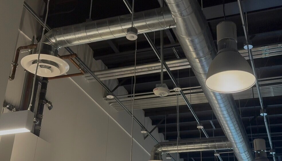 More Photos Of 3738 Bayer Ave, Long Beach Office For Lease