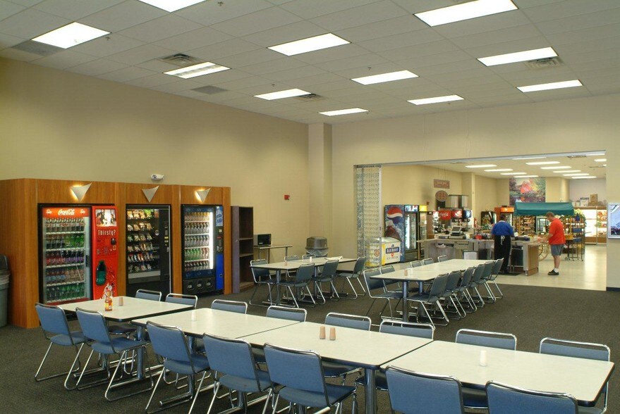 More Photos Of 800-850 NW Chipman Rd, Lee's Summit Office For Lease