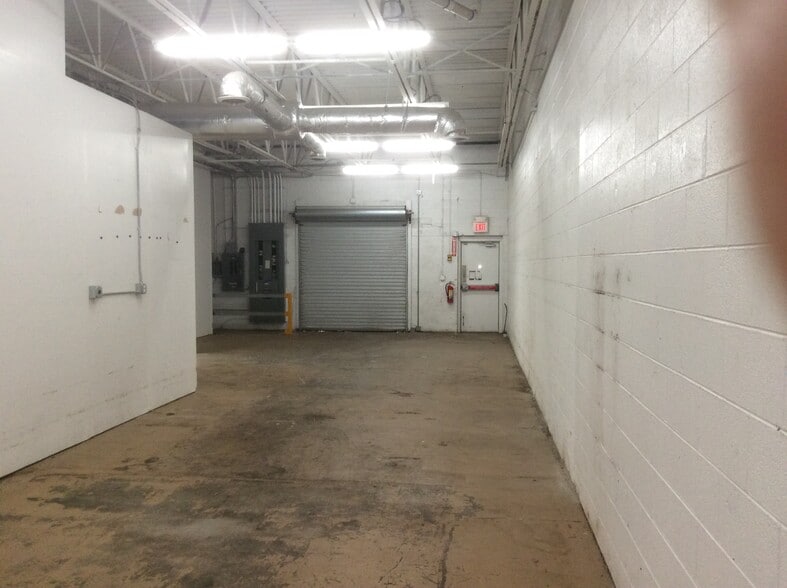 More Photos Of 4804 Clinton Hwy, Knoxville Freestanding For Lease