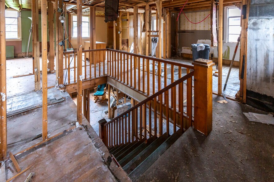 More Photos Of 23 E Main St, Hancock Restaurant For Sale