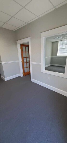 More Photos Of 4569-4573 S Broad St, Trenton Office For Lease