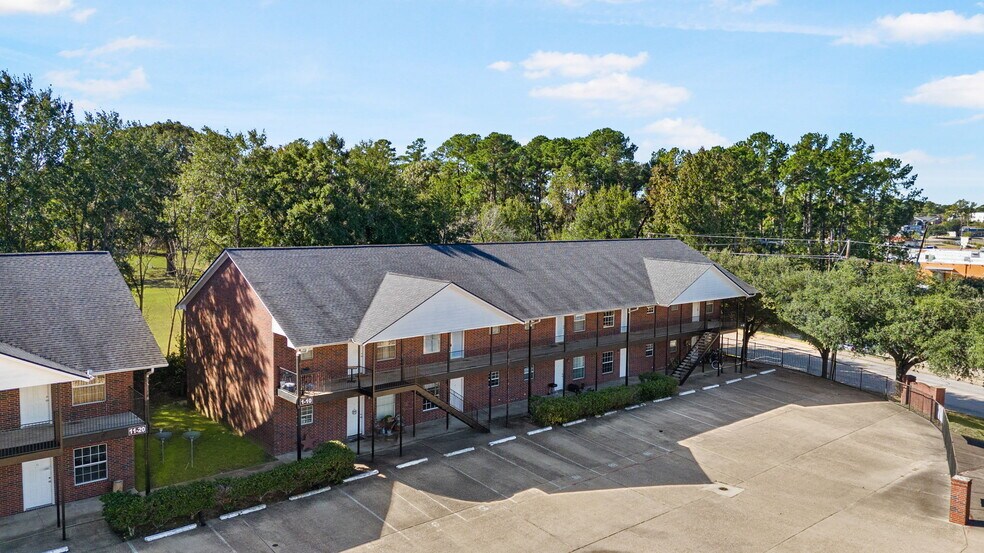 Primary Photo Of 2455 Montgomery Rd, Huntsville Apartments For Sale