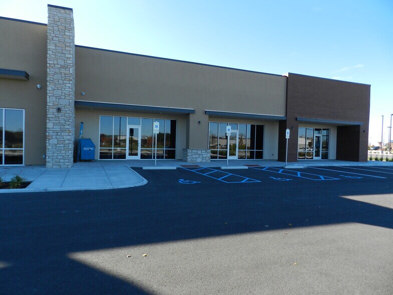 More Photos Of 12301 Eckel Junction Rd, Perrysburg Bank For Lease