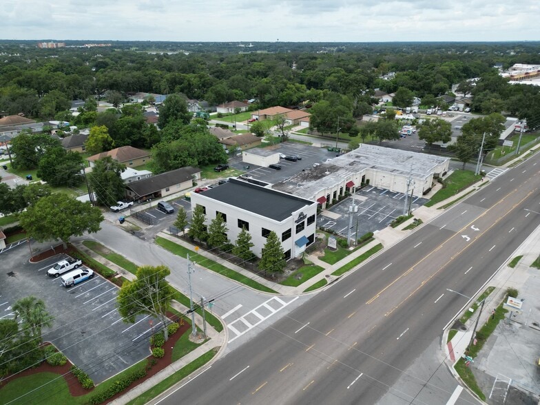 More Photos Of 6404 Old Winter Garden Rd, Orlando Medical For Sale