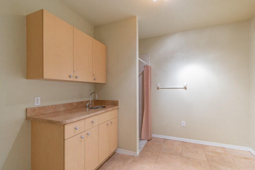 More Photos Of 2142 Ashley Oaks Cir, Wesley Chapel Medical For Sale