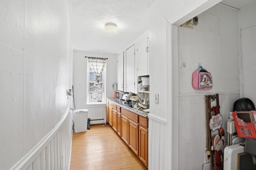 More Photos Of 17 Ledge St, Providence Apartments For Sale