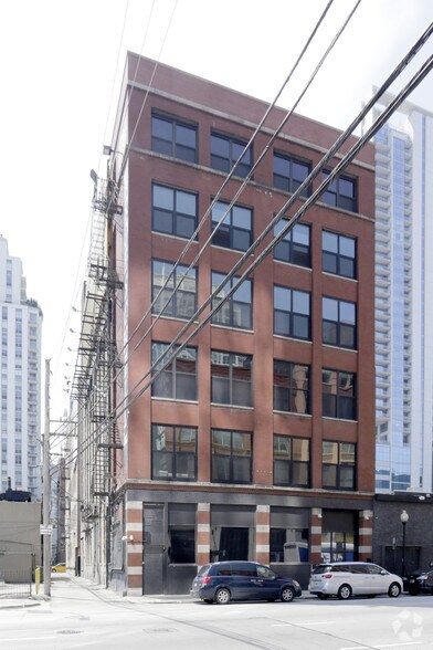 Primary Photo Of 215 W Ontario St, Chicago Loft Creative Space For Lease