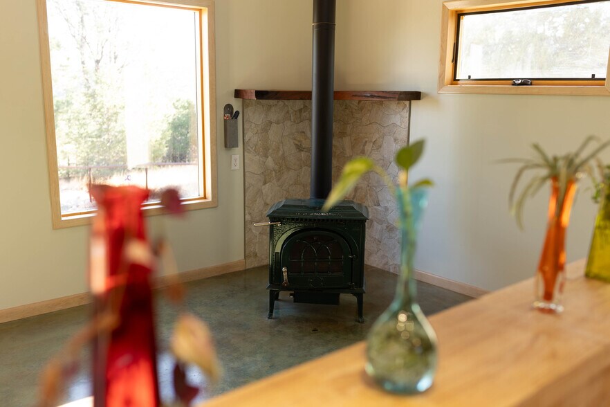 More Photos Of 35 Cottage Row, High Rolls Mountain Park Apartments For Sale