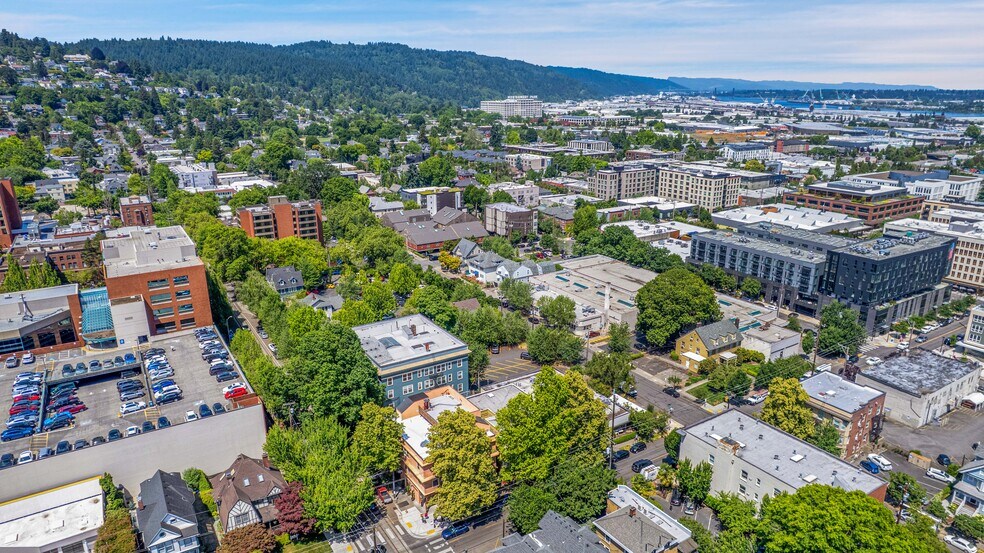 More Photos Of 1215 NW 21st Ave, Portland Apartments For Sale