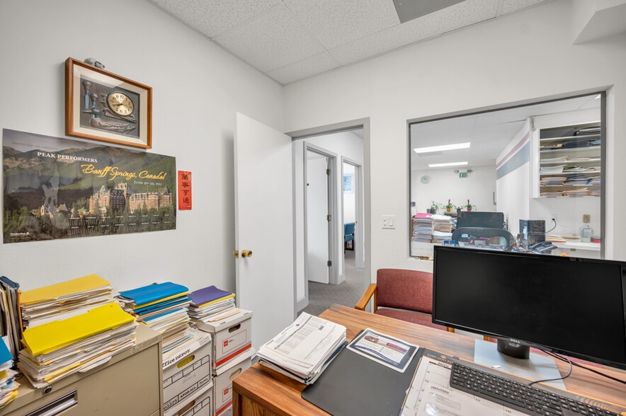 More Photos Of 2301-2323 Noriega St, San Francisco Medical For Sale