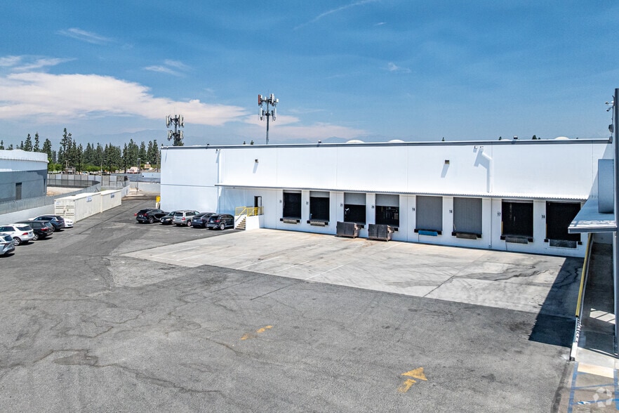 More Photos Of 347 S Stimson Ave, City Of Industry Warehouse For Lease