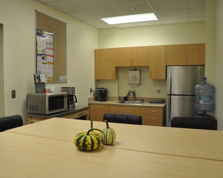 More Photos Of 3717 23rd St S, Saint Cloud Office For Lease