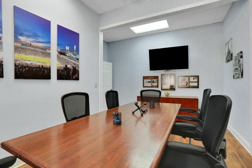 More Photos Of 12428 San Jose Blvd, Jacksonville Office For Sale