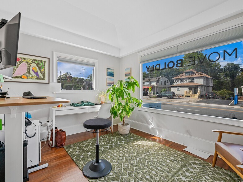 More Photos Of 339 Merrimon Ave, Asheville Office For Sale