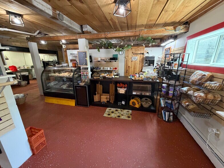 More Photos Of 23 Spring St, Dexter Office For Sale