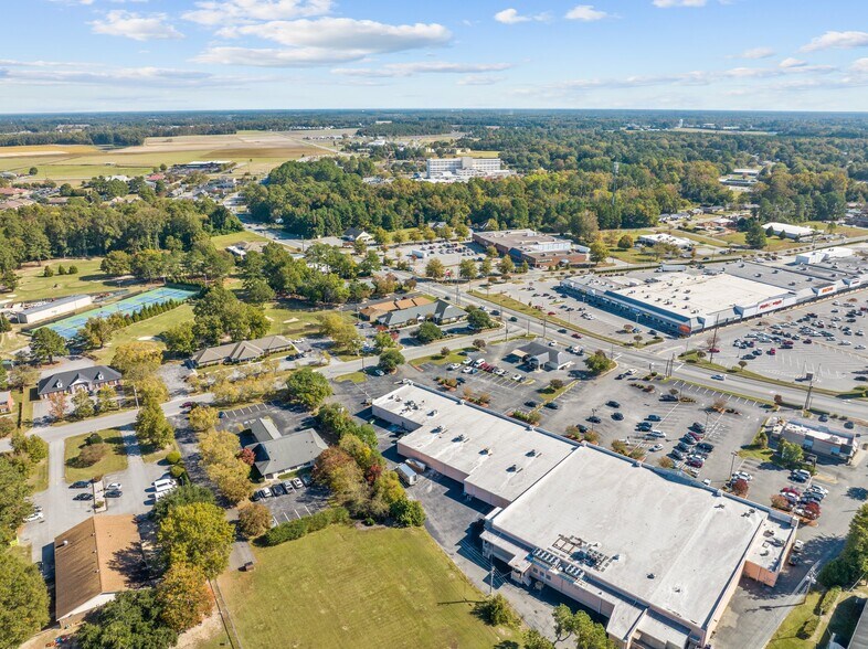 More Photos Of 2500 N Heritage St, Kinston Office For Lease