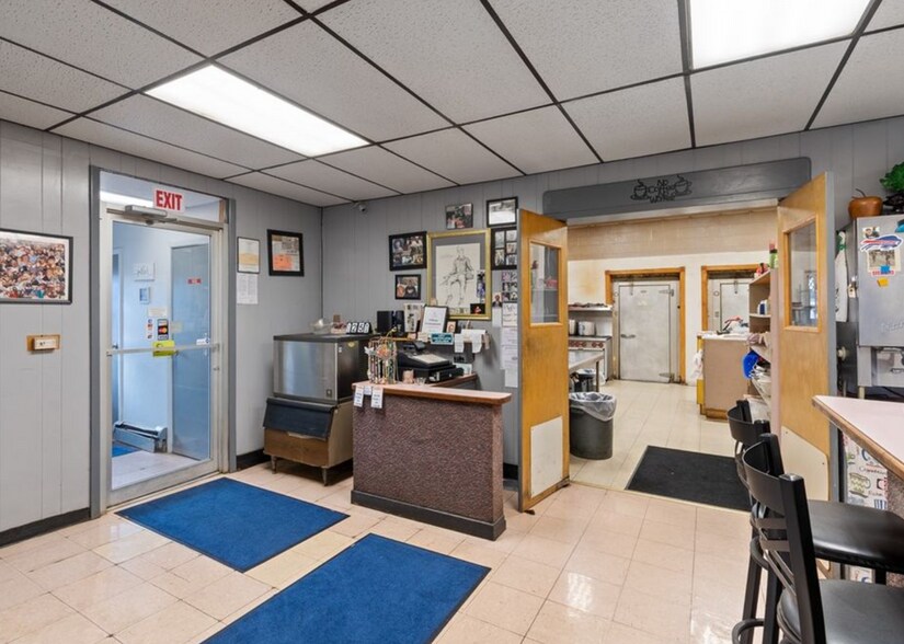 More Photos Of 6014 New Hartford St, Wolcott Restaurant For Sale