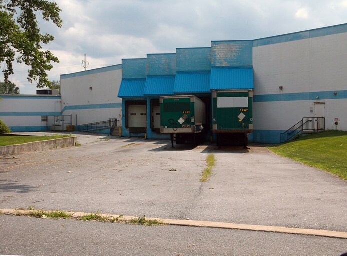 More Photos Of 1349 Cumberland St, Lebanon Manufacturing For Lease