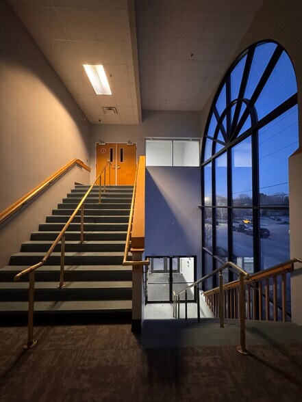 More Photos Of 18-24 Mollison Way, Lewiston Specialty For Sale