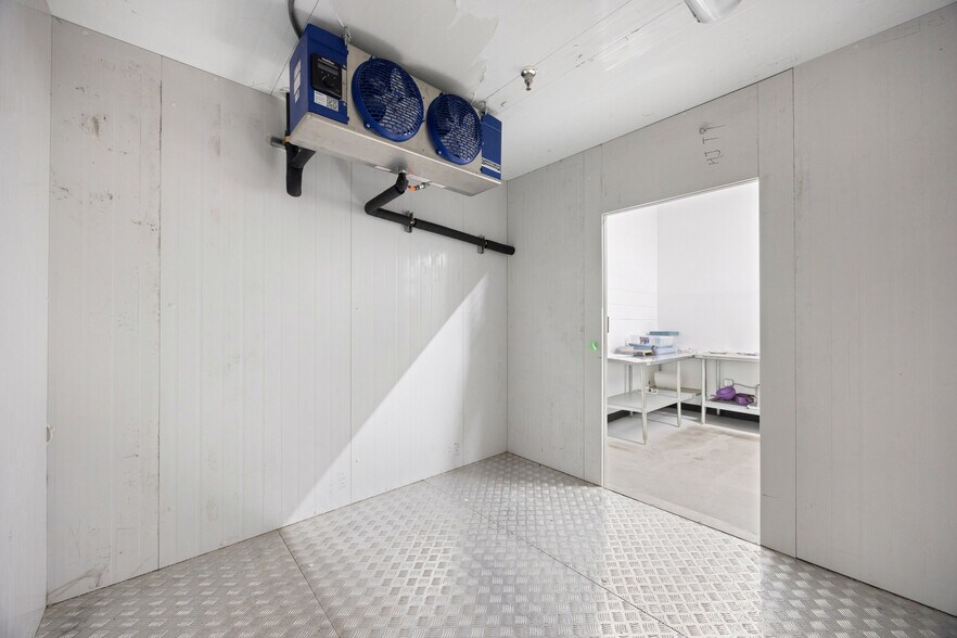 More Photos Of 1626 Piner Rd, Santa Rosa Storefront For Sale