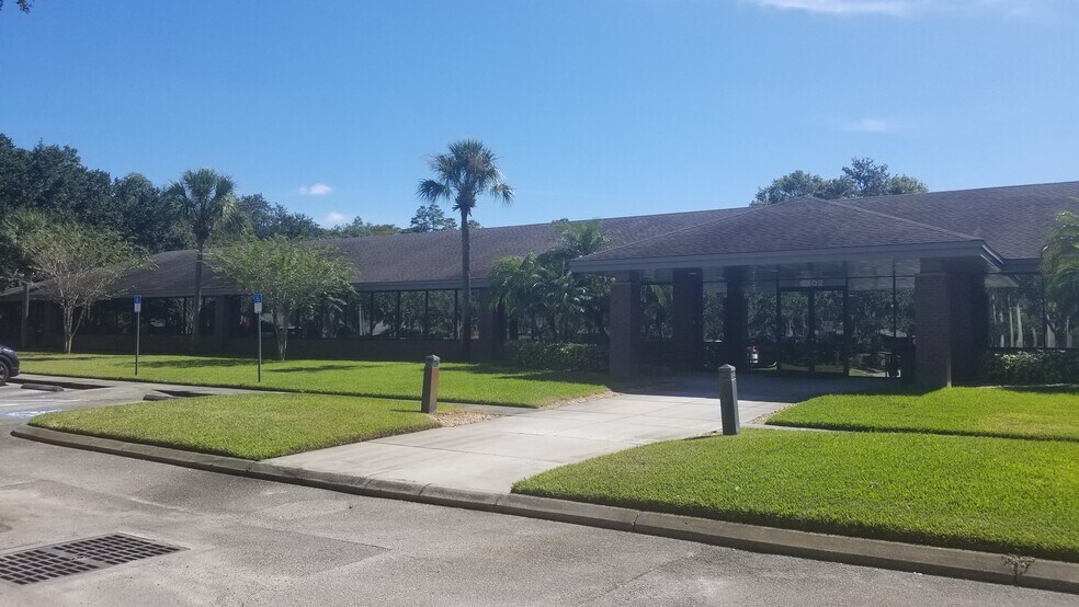 More Photos Of 4502 Woodland Corporate Blvd, Tampa Office For Lease