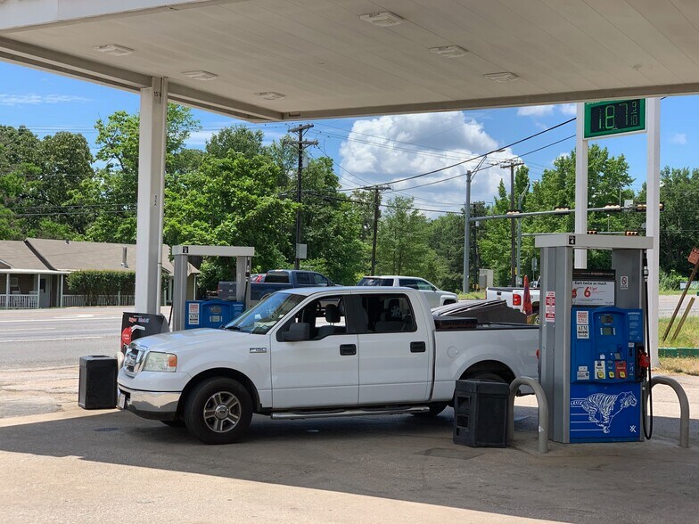 More Photos Of 12666 State Highway 31 W, Tyler Storefront For Sale