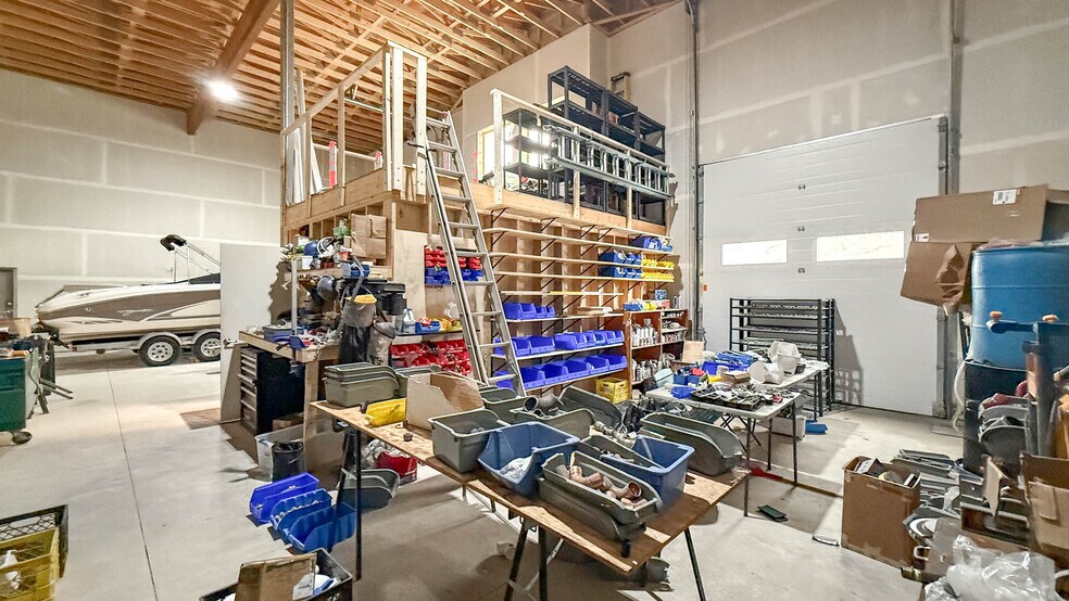 More Photos Of 2842-2848 Fenwick Rd, Kelowna Industrial For Sale