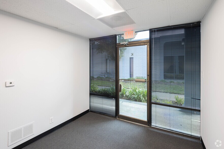 More Photos Of 7201 Garden Grove Blvd, Garden Grove Light Manufacturing For Lease