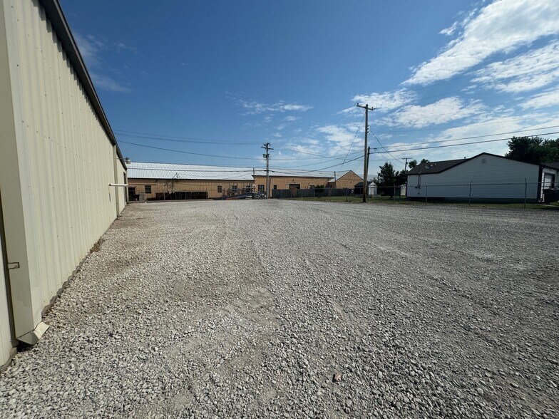 More Photos Of 1711 N Sheridan Rd, Tulsa Manufacturing For Sale