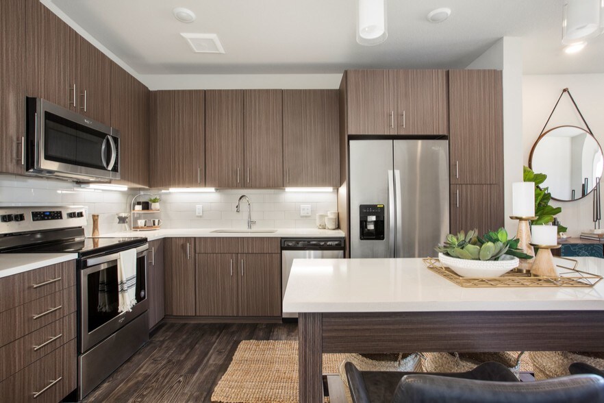 More Photos Of 115 wilcox St, Castle Rock Apartments For Lease