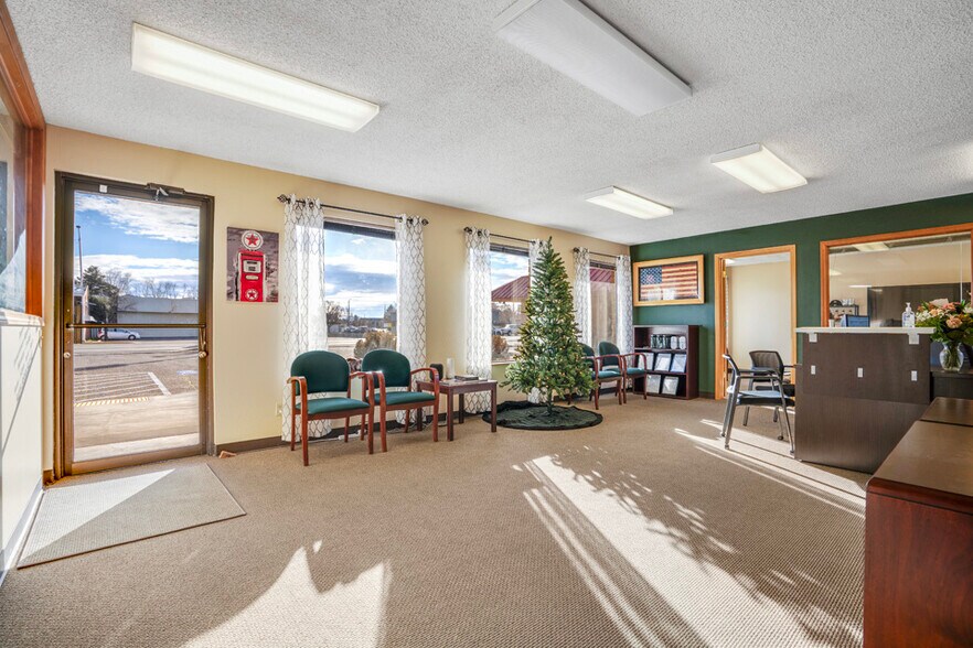 More Photos Of 1149-1159 SW 4th Ave, Ontario Office For Sale