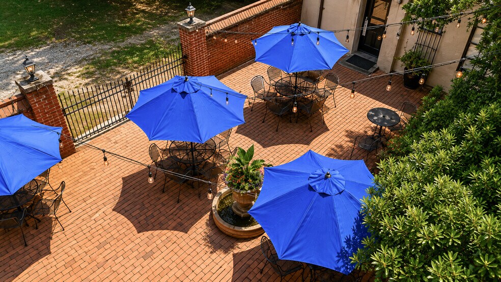 More Photos Of 112 W Doty Ave, Summerville Coworking Space