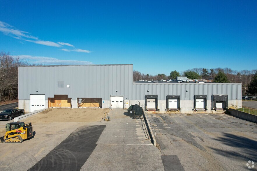 More Photos Of 28 Pond View Dr, Scarborough Manufacturing For Lease