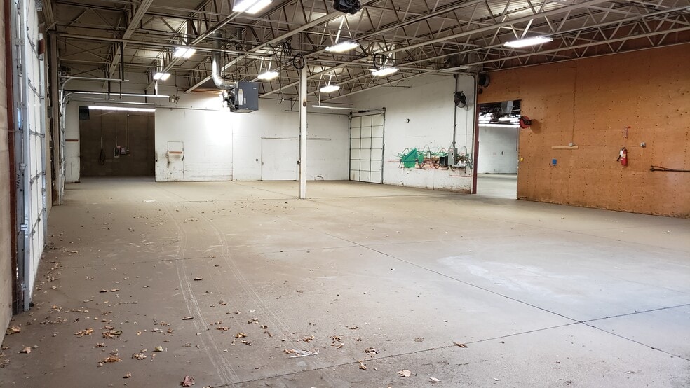 More Photos Of 1223 N 6th Ave, Yakima Manufacturing For Lease