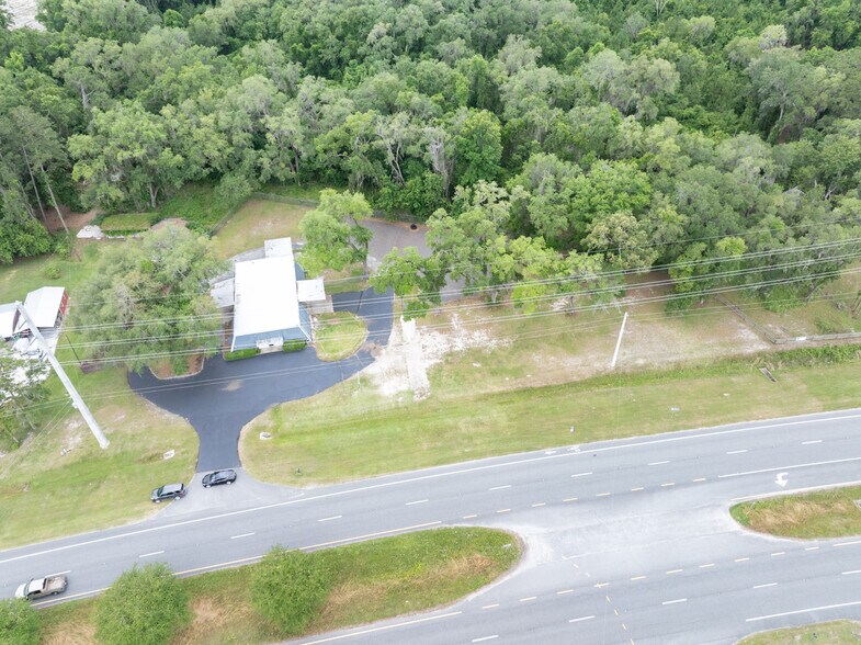 More Photos Of 2832 S Main Blvd, Lake City Auto Repair For Sale