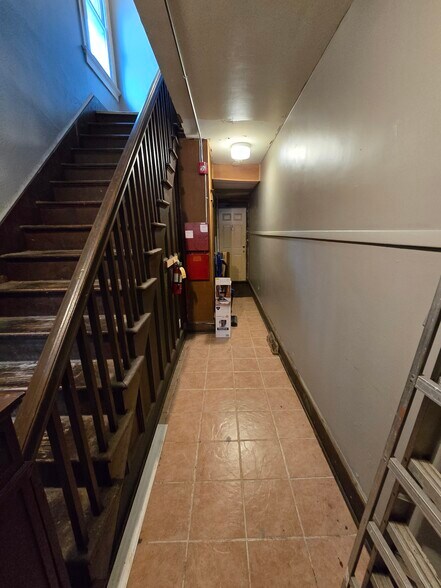 More Photos Of 221 Spring St, Newton Apartments For Sale