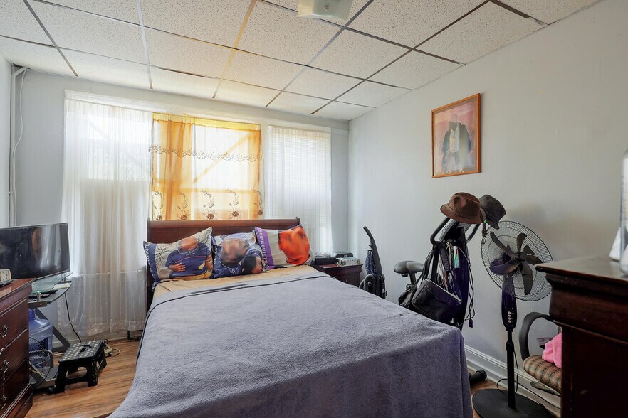 More Photos Of 150 Dayton St, Newark Multifamily For Sale