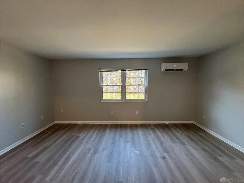 More Photos Of 30 Poinciana Dr, Dayton Apartments For Sale