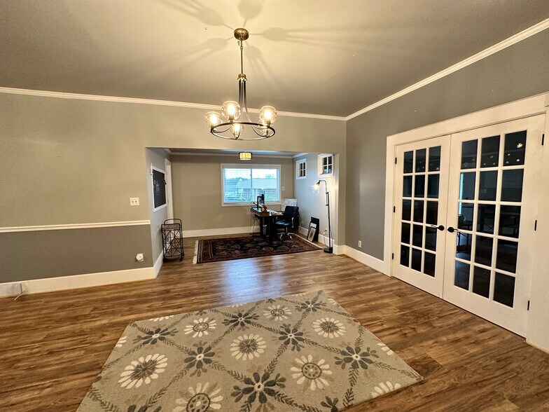 More Photos Of 601 S 7th St, Opelika Office Residential For Sale