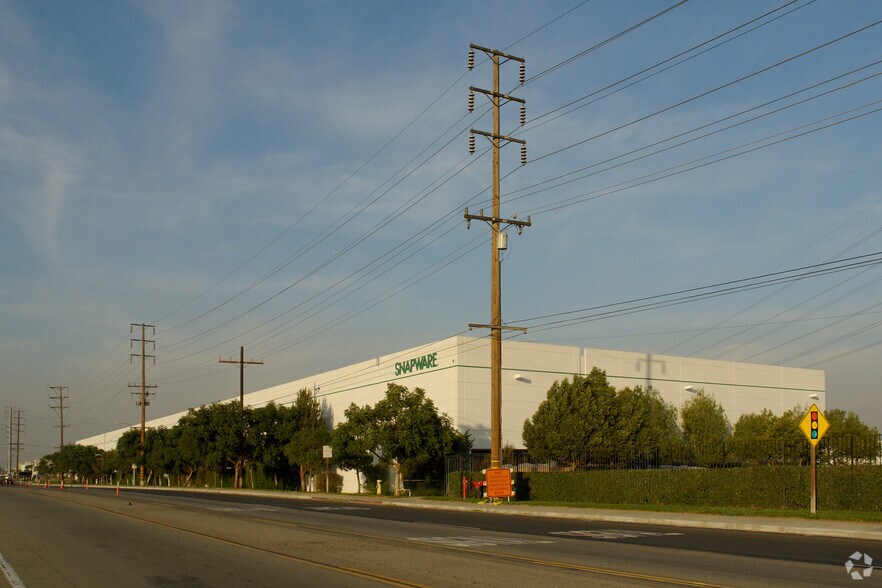More Photos Of 3900 Hamner Ave, Eastvale Manufacturing For Lease