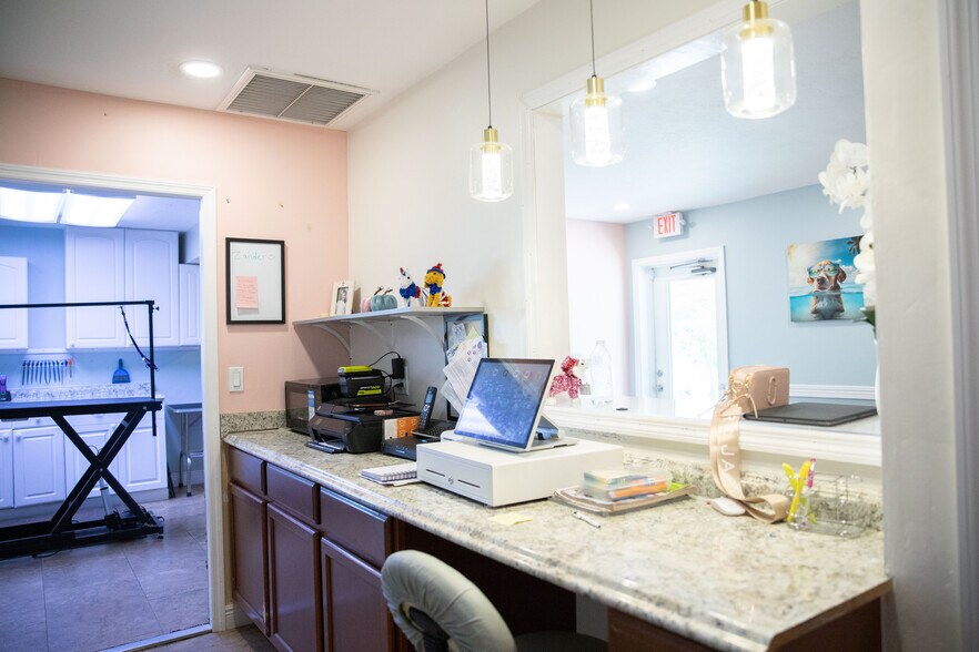 More Photos Of 2826 Santa Barbara Blvd, Cape Coral Freestanding For Sale