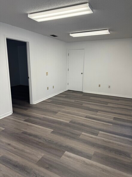 More Photos Of 5121 Ehrlich Rd, Tampa Medical For Lease